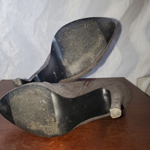 Charlotte russe grey heeled booties - Picture 3 of 6